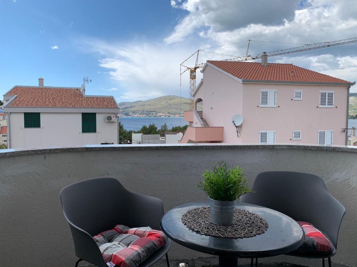 Apartments Luce Trogir Eksteriør billede