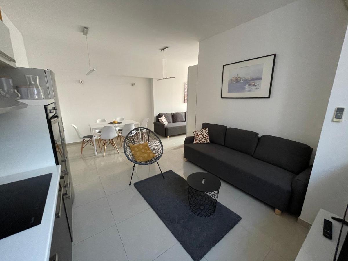 Apartments Luce Trogir Eksteriør billede