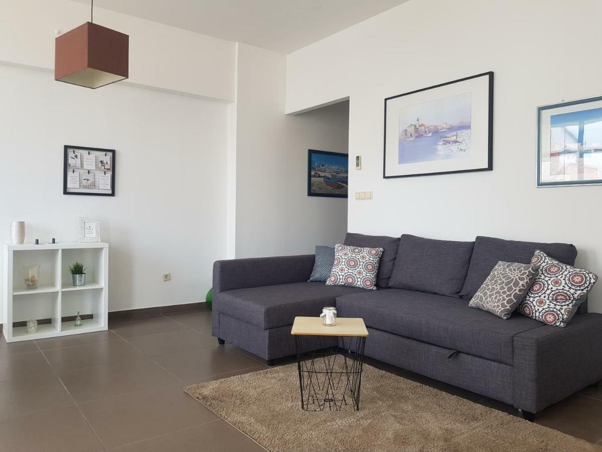 Apartments Luce Trogir Eksteriør billede